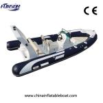 Black And White 5.2Meter Fiberglass Fishing boat For 9 Persons