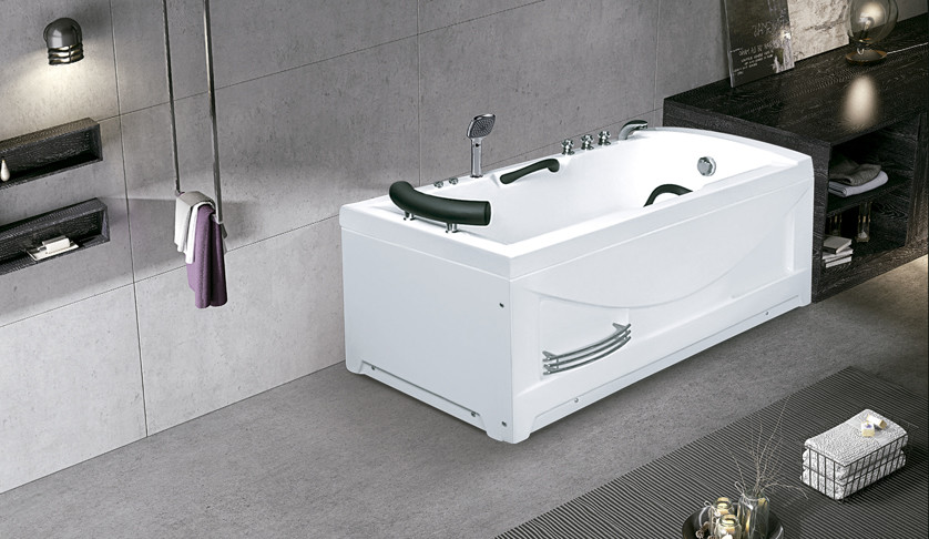 Drainer Bathroom Jacuzzi Tub 1950x1300x780mm Freestanding Hot Tub