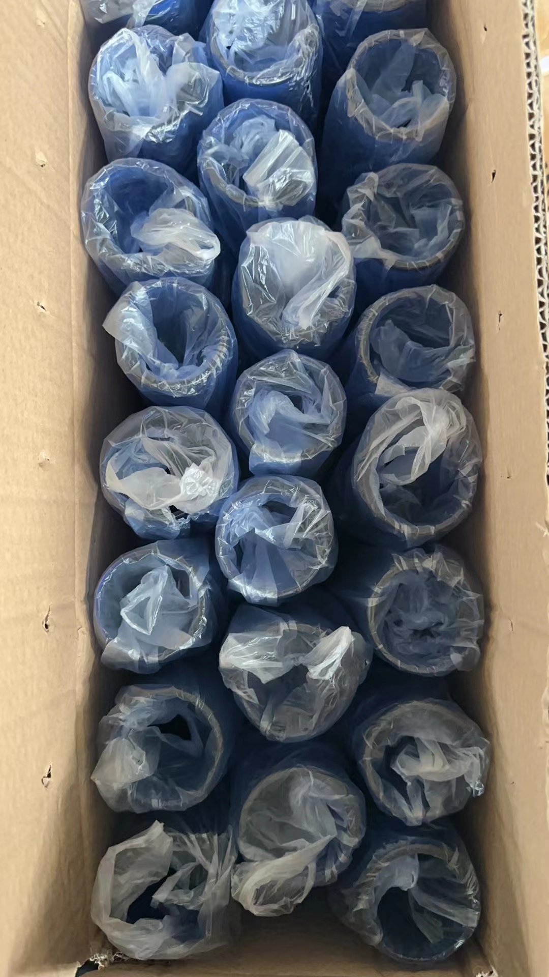 5 Gallon PET Preform 55mm Neck in Blue Color 100% Material for PET Bottle Production