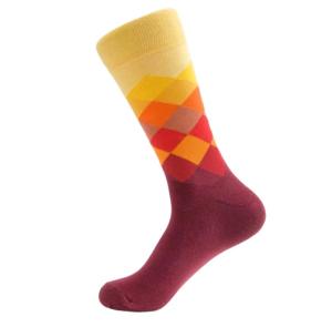 China Multicolor Trendy Mens Socks Cotton Material Soft Warm Comfort Winter Crew Socks wholesale