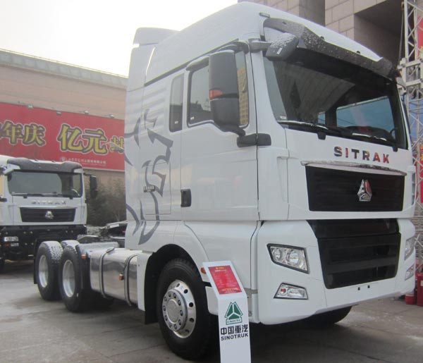 sinotruk howo 6x4 Diesel tractor truck for tough or complex road conditions
