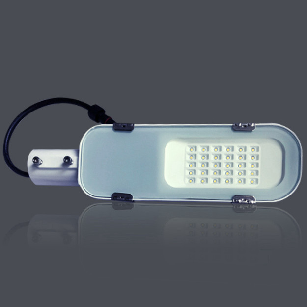 30W LED Outdoor Garden Panel White Solar Street Lamp