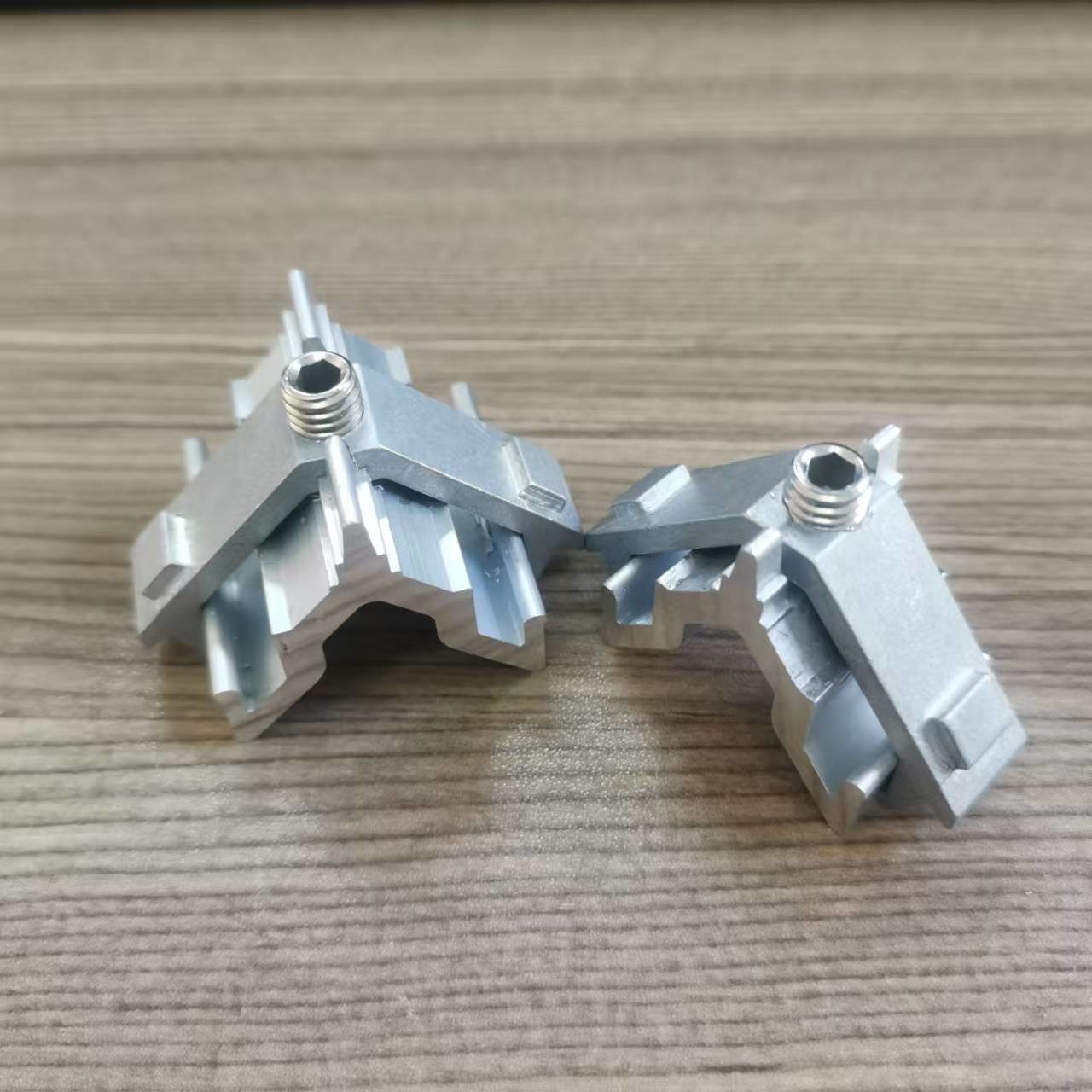 Sliding Door And Window Aluminum Window Corner Joint Heavy Duty Corner Connection