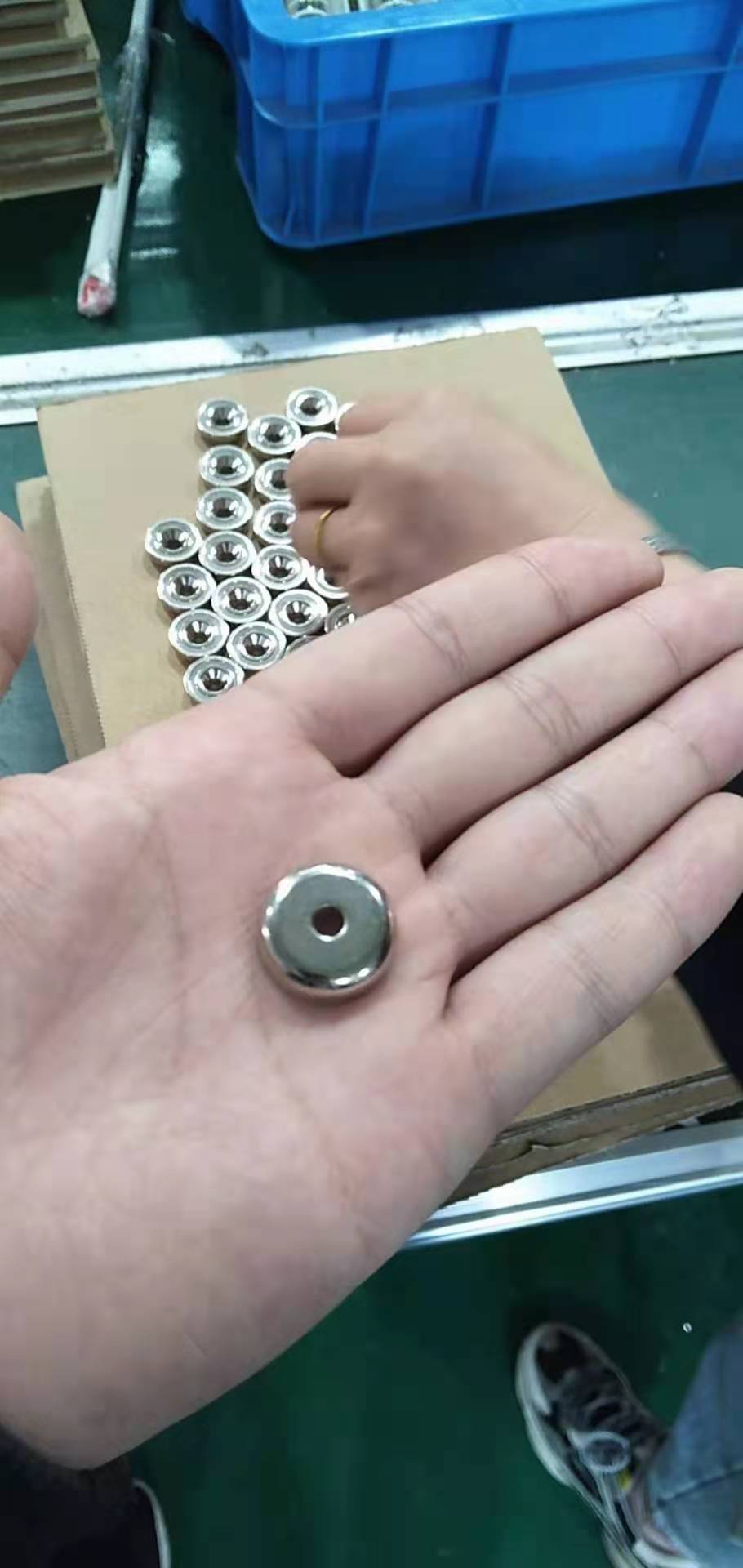 Customized D16 D25 D48 Pot Shape Strong Cup Magnet with Countersunk Hole Base Magnet
