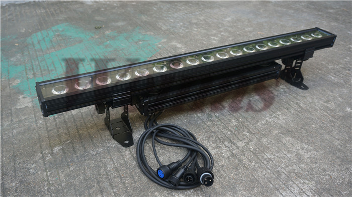 1M Length Outdoor Ip65 Led Wall Wash 4in1 Rgbw 18x15w RGBWA 5 In 1 Led Washer Light