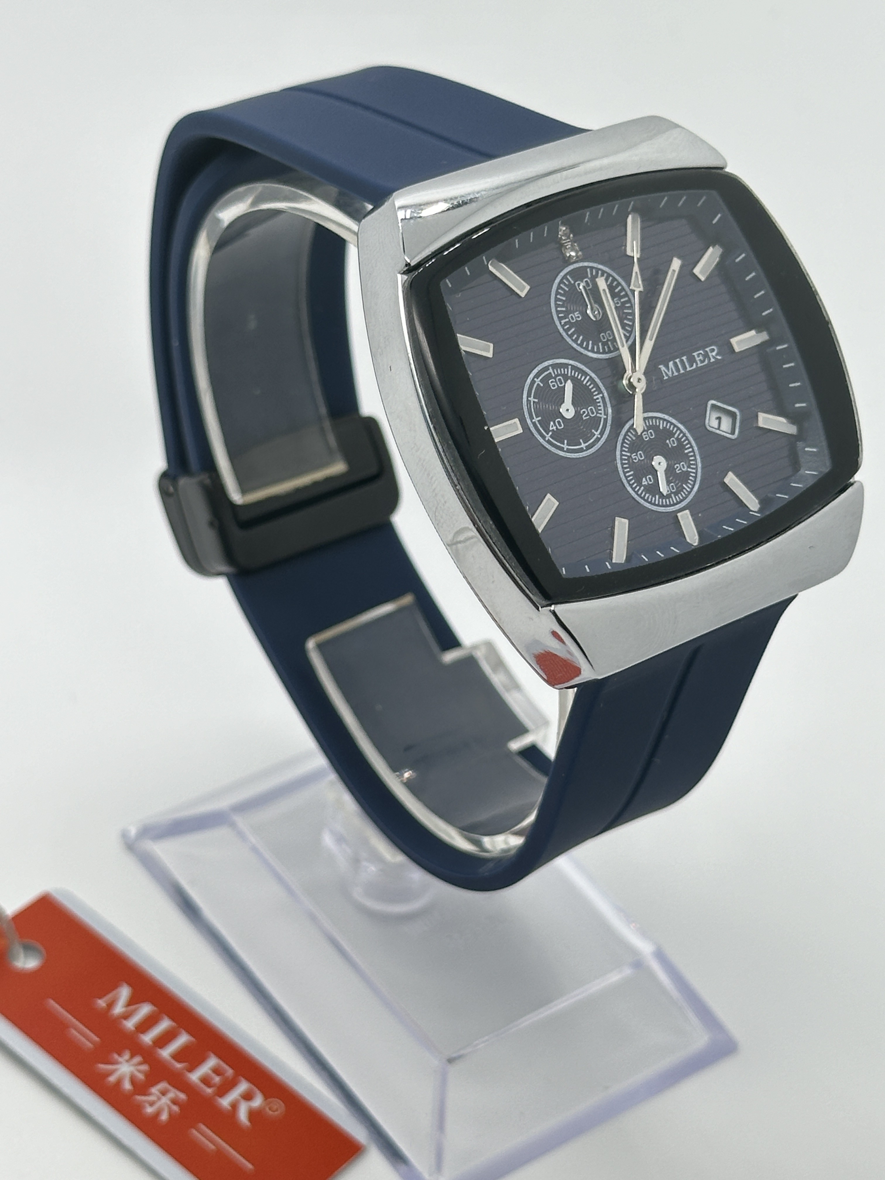 Water-Resistant Men s Quartz Wrist Watch Perfect for Active Lifestyles