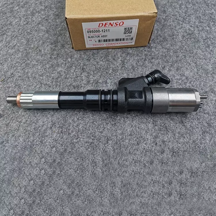 100% Tested 6156-11-3300 095000-1211 Fuel Injector for KOMATSU PC400-7 PC200 PC300 PC600 PC700 Excavator Diesel Engine
