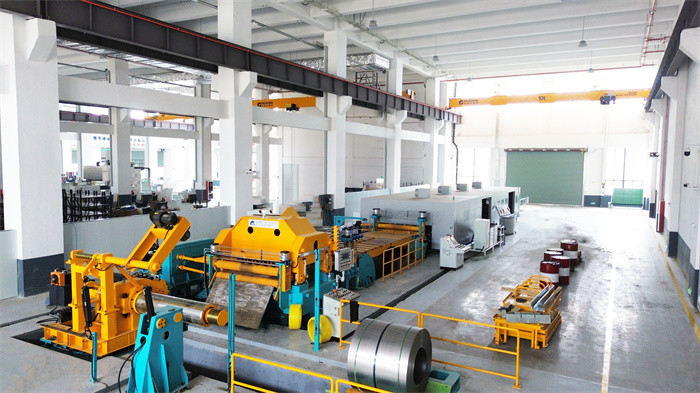 Uncoiling Leveling Laser Cutting Blanking Line For High Tensile Steel Stainless Steel Aluminum Sheets