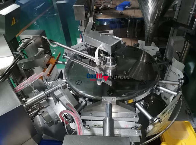 CE 2500 Gram Premade Pouch Fill And Seal Machine For Pre Made Pouch Doy Bag
