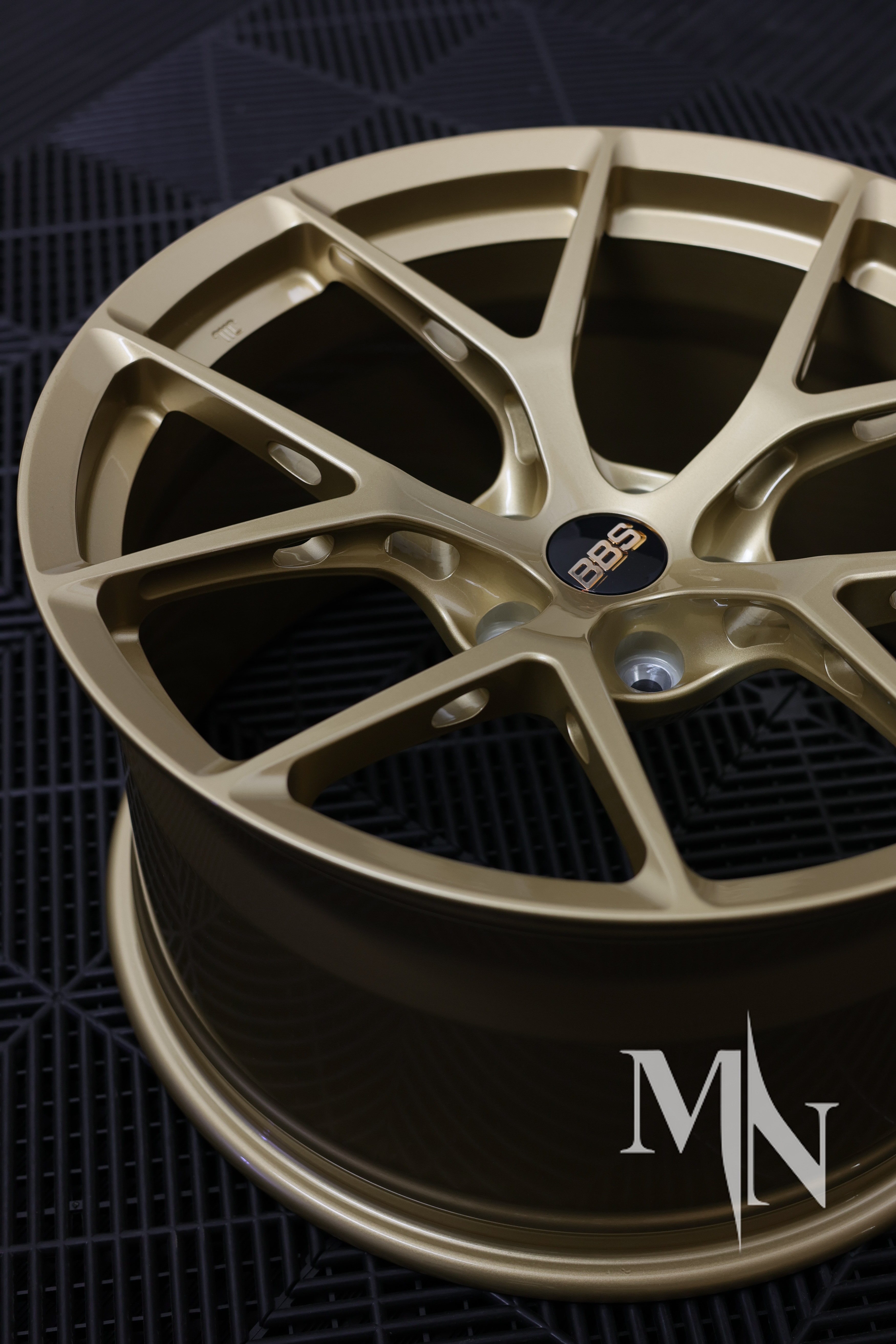 BBS FI R Custom Forged Gold Wheels Rims For Audi R8 Available