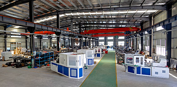 IBM Plastic Bottle injection Iml Blow Moulding Machine For Beverage Industry