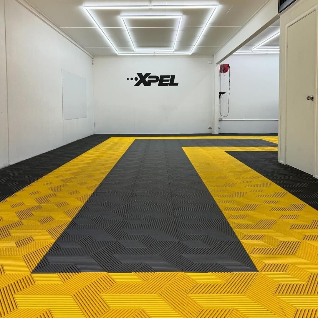Indoor And Outdoor Plastic Garage Tiles Garage Flooring Mats Interlocking