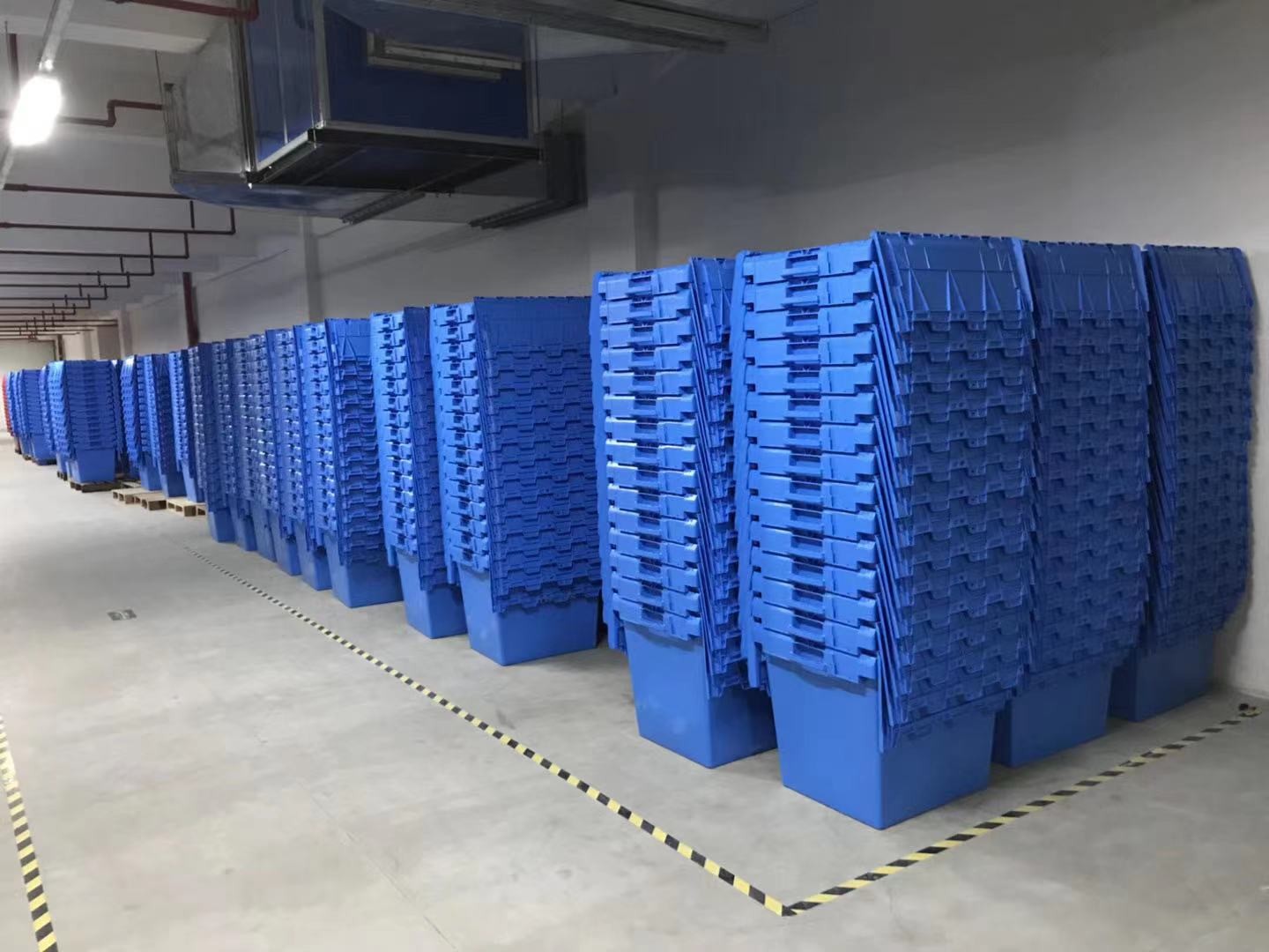 Custom Storage Nesting Tote Boxes With Attached Lids