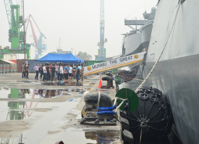 Yokohama Type Marine Pneumatic Rubber Fenders for Ship Docking Protection