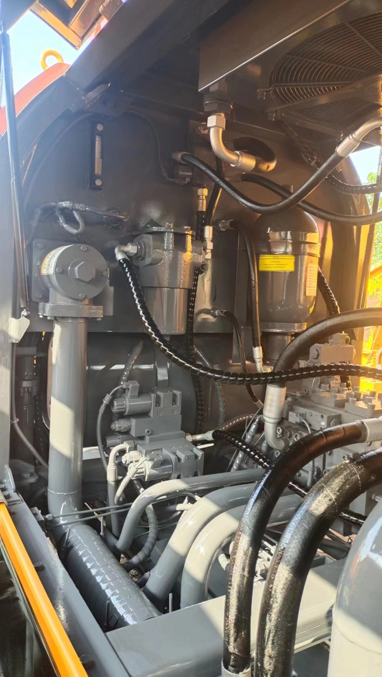 Used Shacman Trailer Concrete Pump Mixer Max Delivery Height 250M 6000 Kg