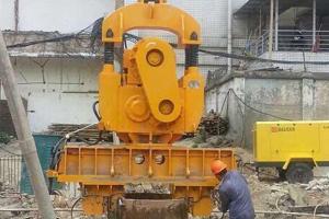 China Remote Control Pile Driving Equipment Electric Pile Vibro Hammer wholesale