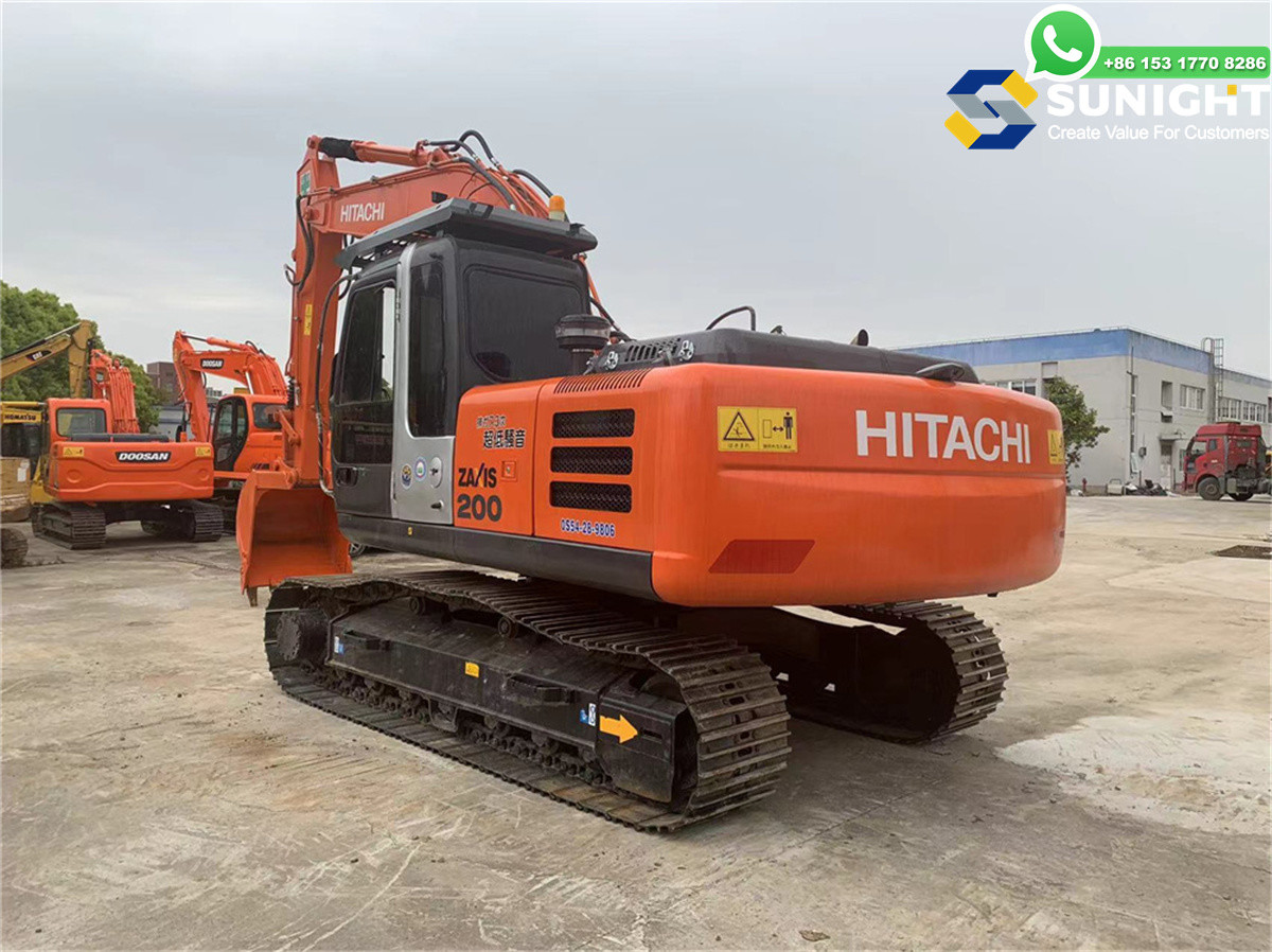 Hitachi ZX 200 Used Excavator Works Perfectly and Sells Cheaply with Few Working Hours