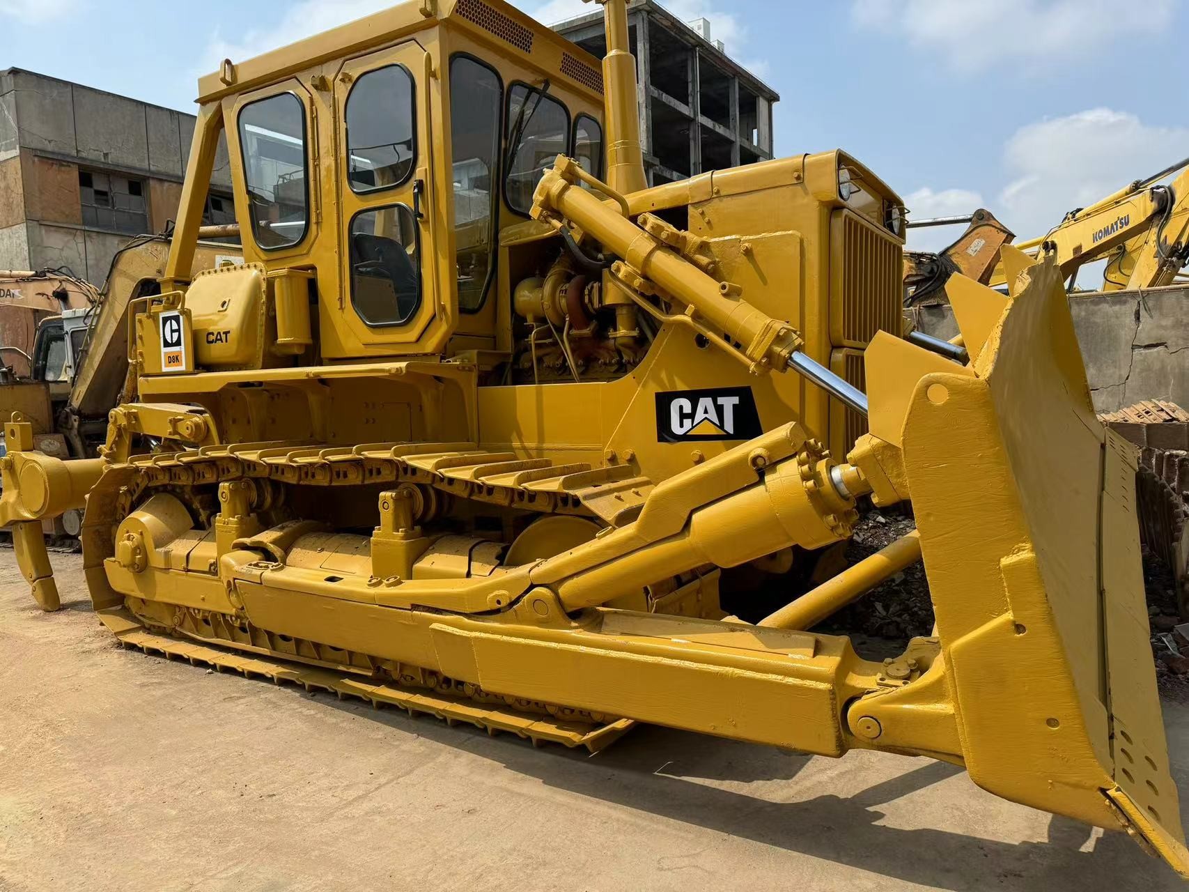 Used CAT D8K Bulldozer For Sale Used CAT Dozer D6H Used Caterpillar D6H D6T D6D D6G D6M D6R Bulldozer