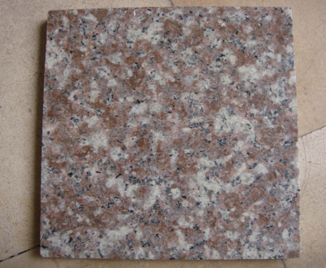 Cut - To - Size Polished Granite Stone G687 Heat And Scratch Resistant
