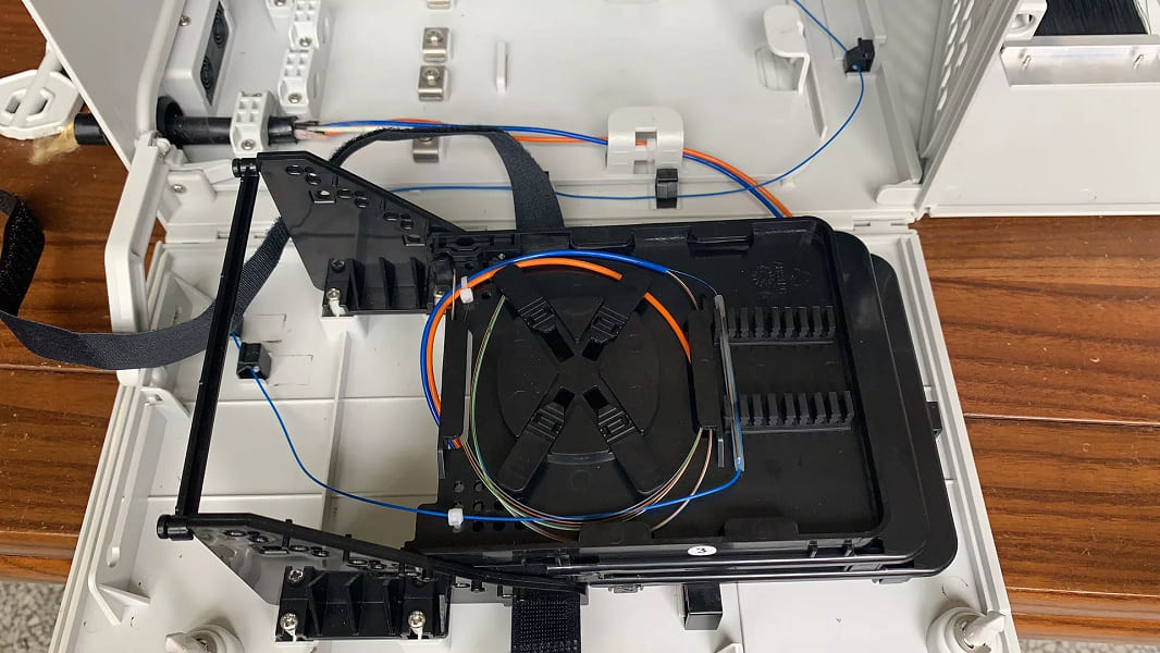 48 Core Fiber Termination Box SCAPC Adapters Ethernet Terminal Box 48 Splices