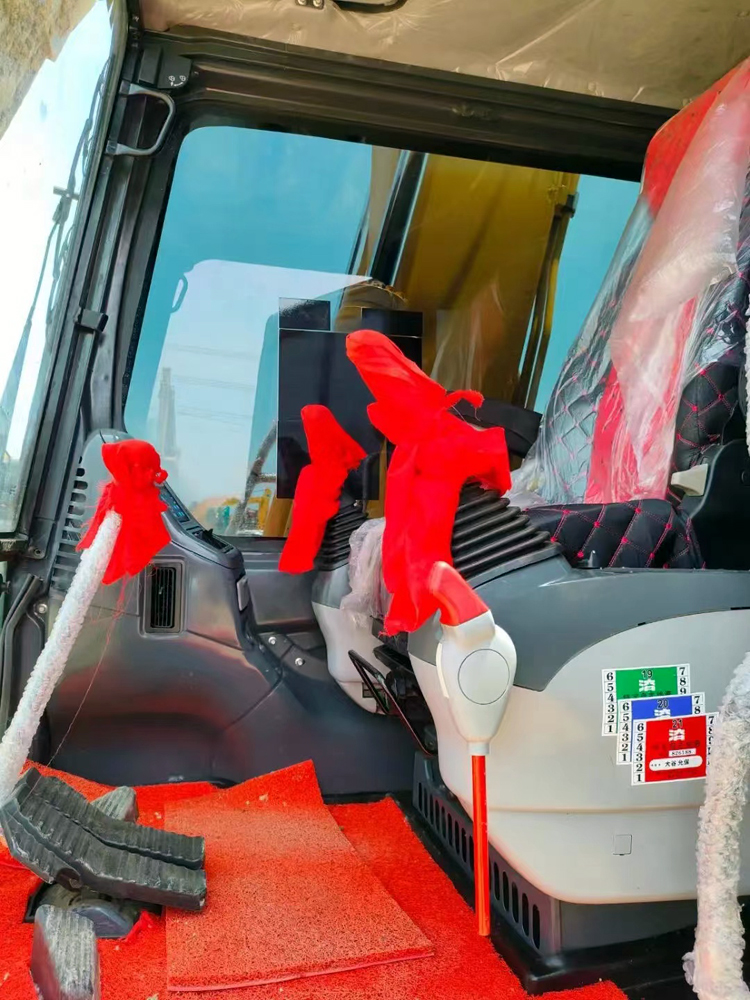 Original Hydraulic Valve 0.53 m3 Bucket Capacity Kumatsu Crawler Excavator in Shanghai