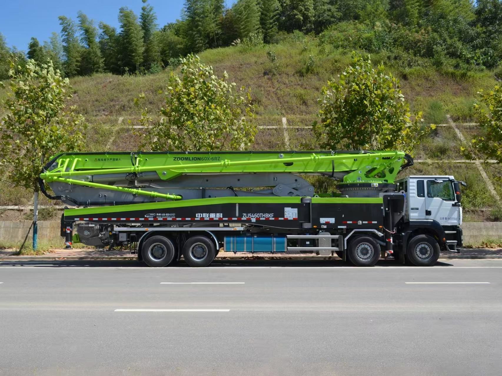 Original Zoomlion truck mounted concrete pump 60m With Sitrak Chassis