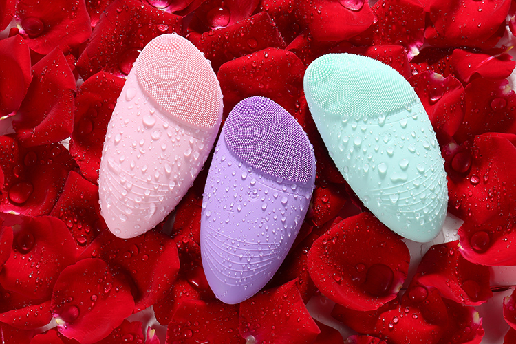 Private Label Sonic Facial Cleansing Brush Li Ion Rechargeable Battery