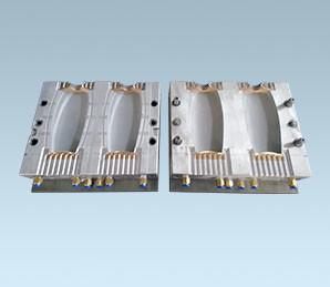 China High Strength Plastic Bottle Mold SS2316 / Al7075 And BeCu Materials wholesale