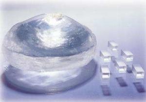 China 473nm Nonlinear Optical Crystals High Optical Homogeneity Wide Acceptance Angle wholesale