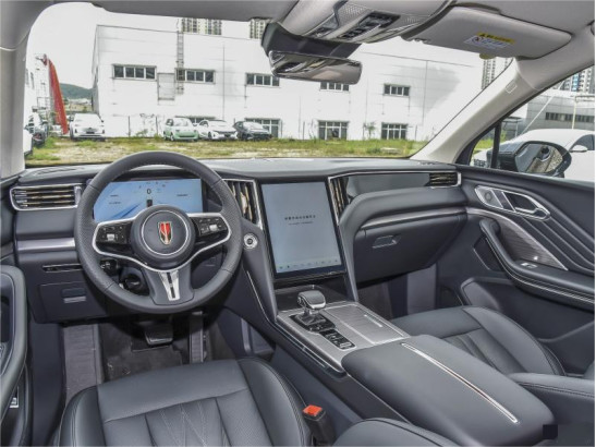 Gasoline Hongqi HS7 Vehicle Automobile 4×4 4×2 With 6 Seats / 7 Seats