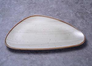 China SGS 13&quot; Triangle Rustic Stoneware Ceramic Dinner Plate wholesale