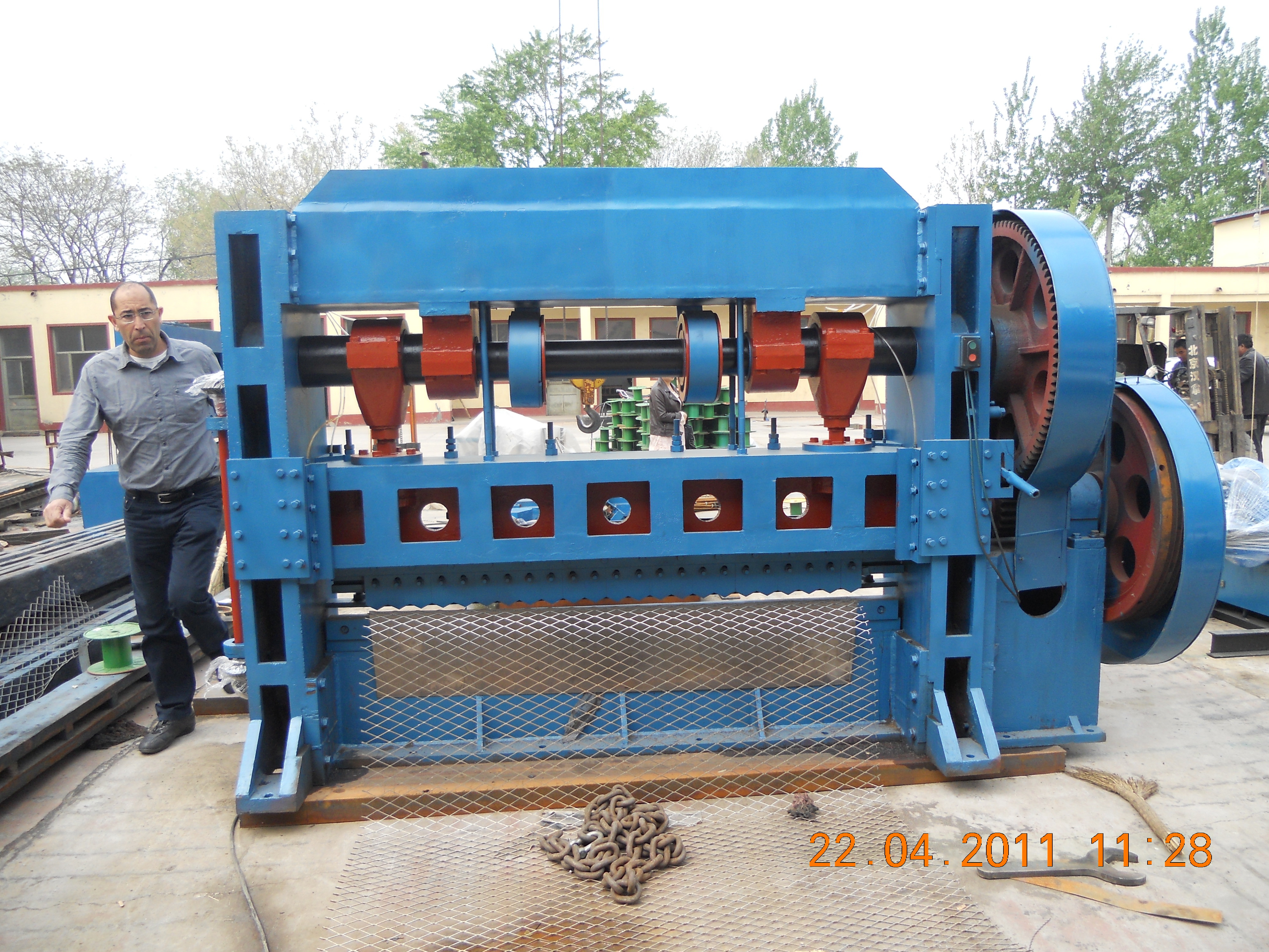 Copper Plate Expanded Metal Machine 0.5mm 4mm For Filter Mesh