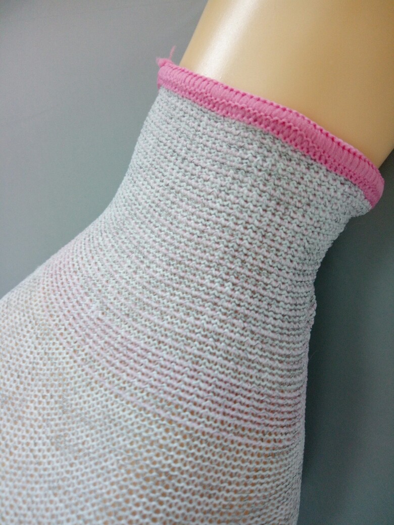 Anti Static Carbon Fiber 20cm 24cm PU Palm Coated Gloves For Clean Room