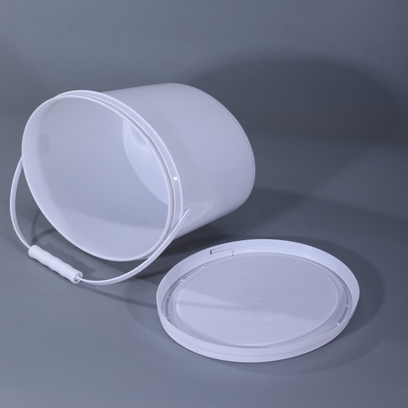 10 Litre White Plastic Bucket Pail for Eco-friendly Material in Latex Paint Industry