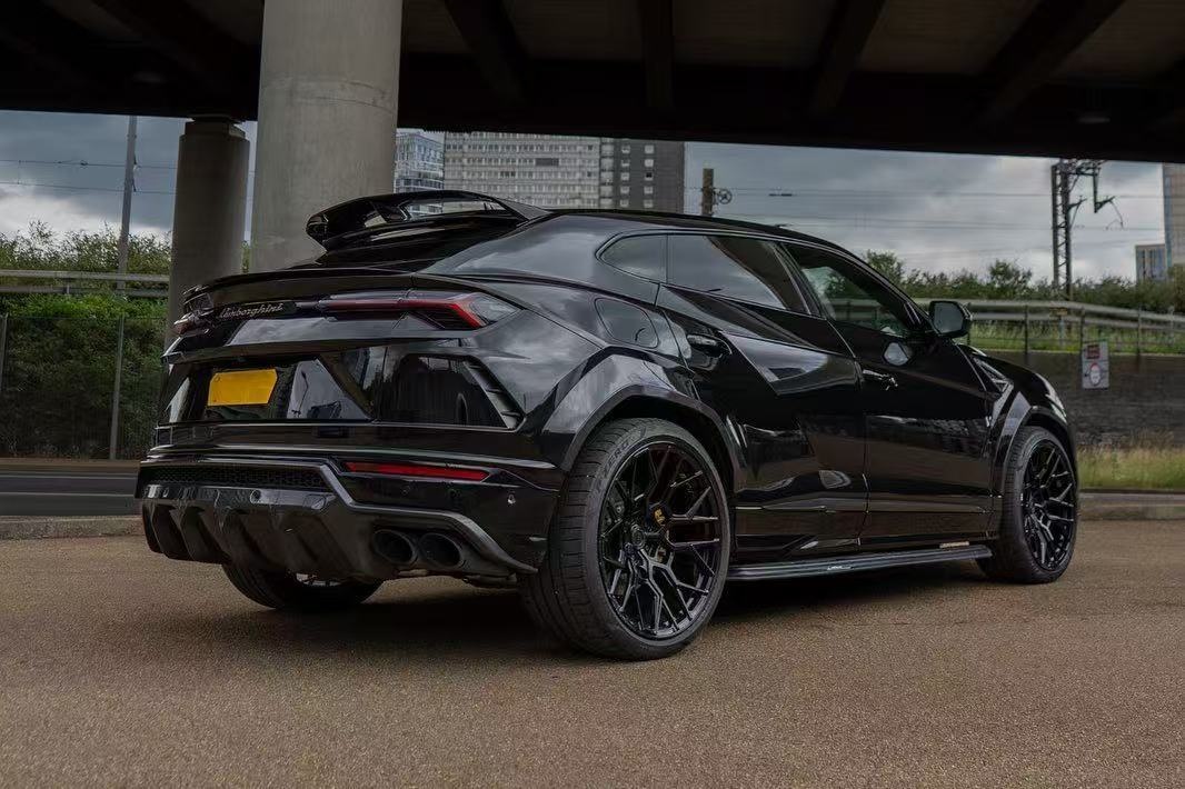 Urus Lamborghini Body Kit UB Style Front Lip Diffuser Spoiler Lamborghini Widebody Urus