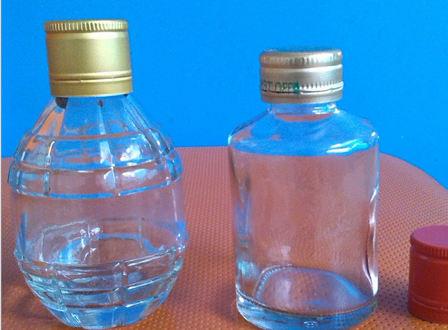 Automatic Rotary Perfume Bottle Capping Machine with 20-80 Bottles/Minute Capping Speed