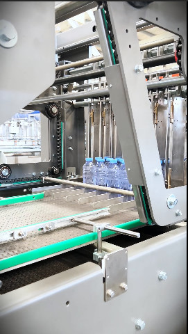 22 Packs Per Minute Film Packing Machine For Bottled Water Production Line