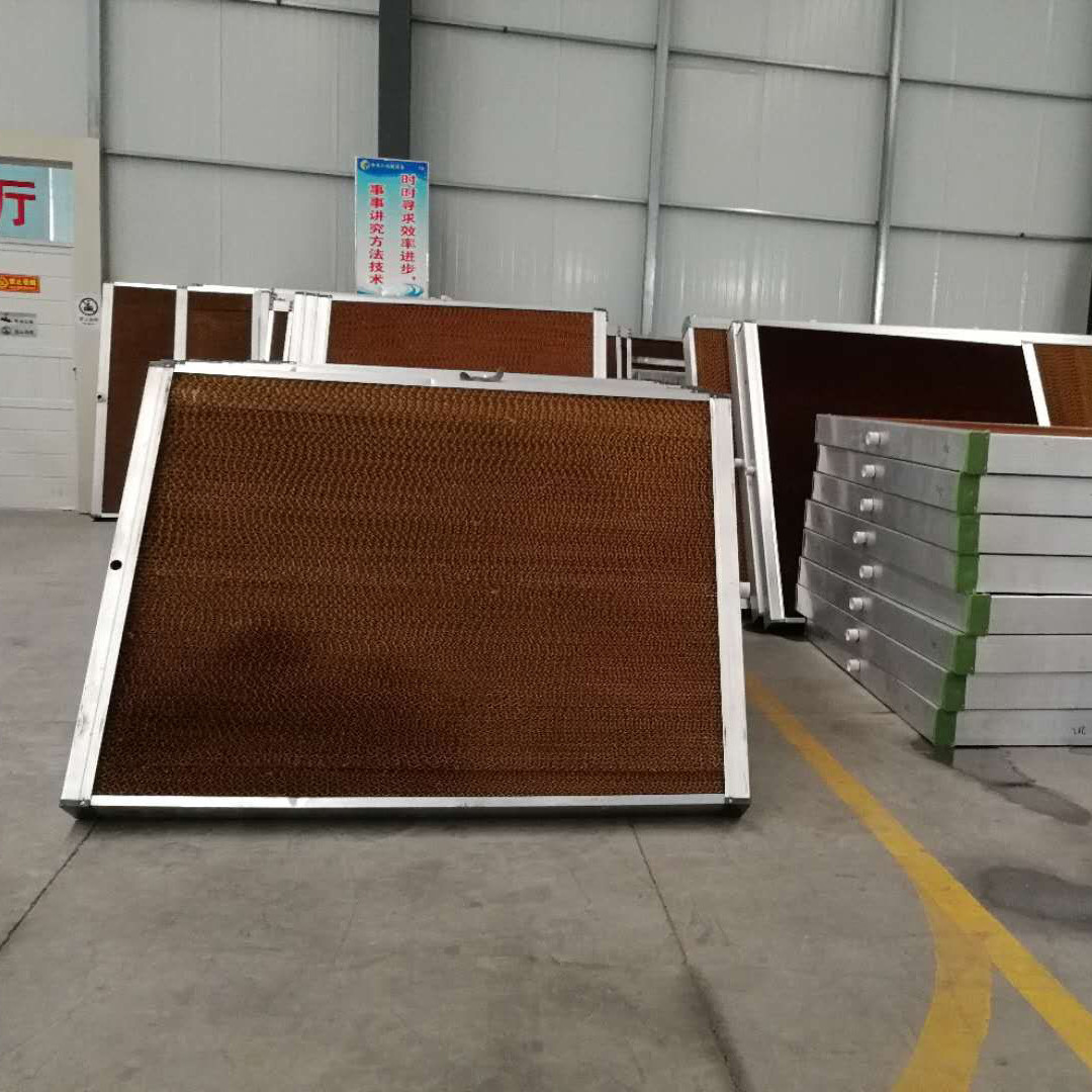 Running Feeder Battery Cage For Poultry , Custom Height Modern Chicken Cages