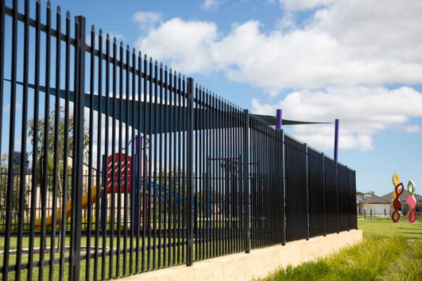 Tubular STEEL Fence Manufactuer 1800mm*2400mm width garrison brand rail40mm*1