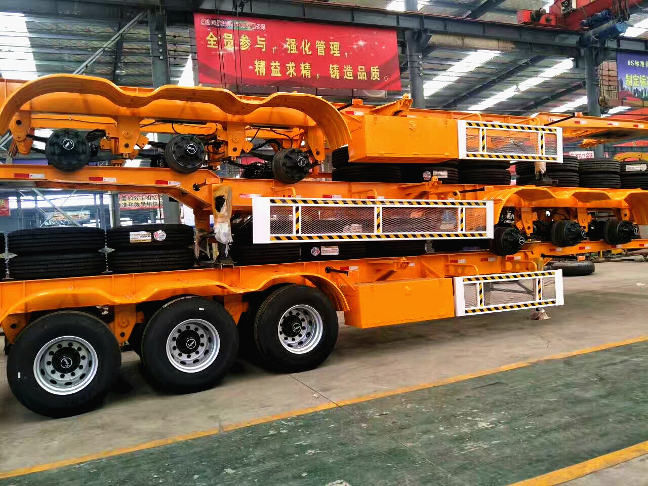 45ft Container Gooseneck Chassis Trailer Skeleton Truck Trailers with 28tons Landing Gear