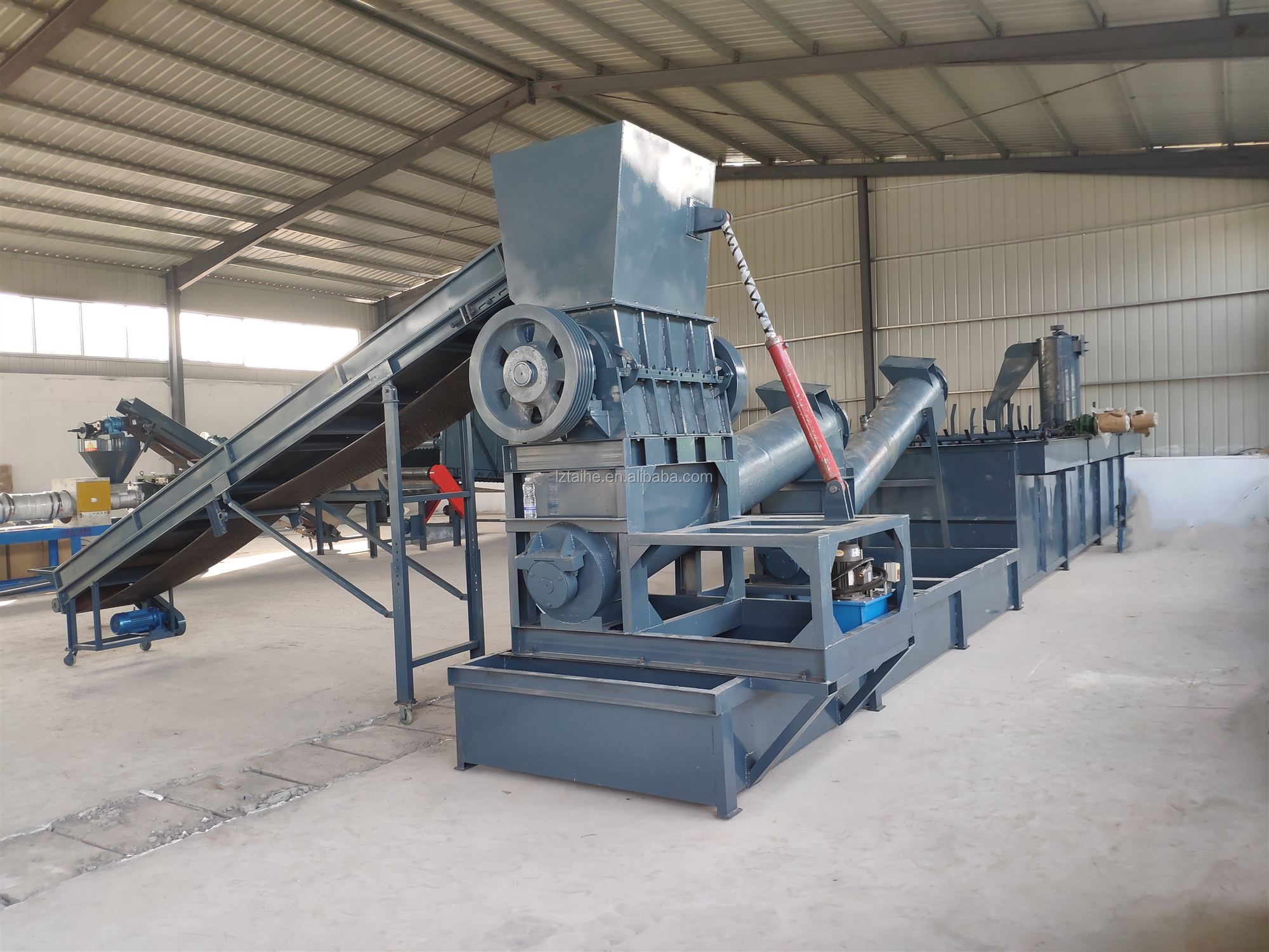 500-2500kg/H Output Plastic Recycling Machine For Washing Plant PP Woven Bags PE Film
