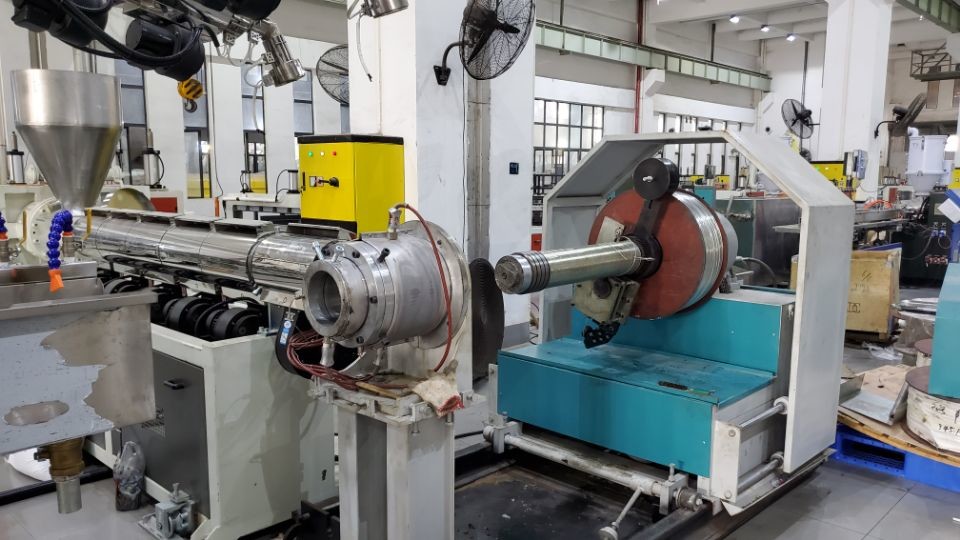 50HZ PVC Steel Reinforced Pipe Machine 800kg/H 160kw For Production