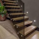 Laminated Glass Tread Customizable Floating Staircase with Solid Carbon Steel
