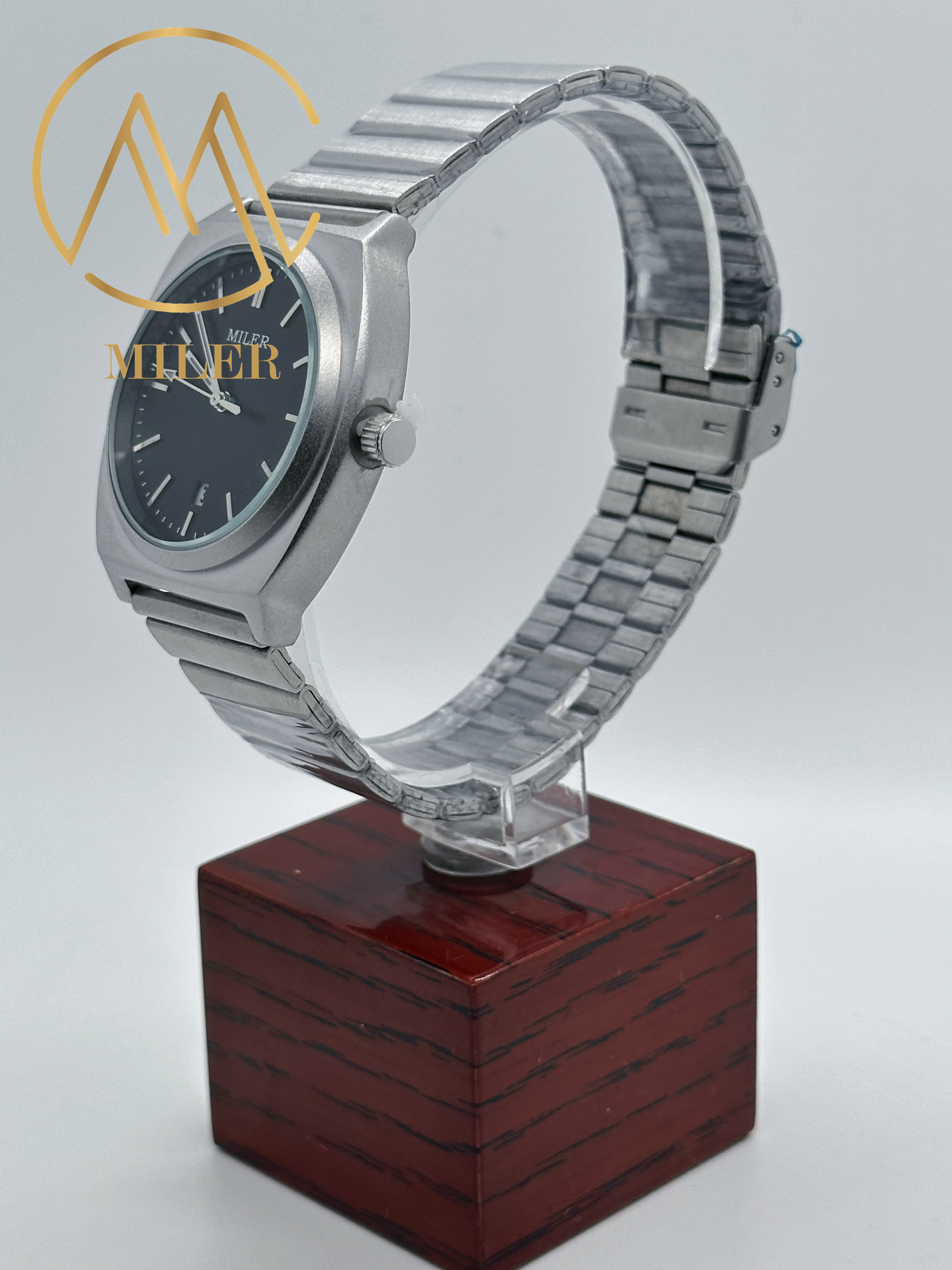 OEM Customized Logo Option Quartz Wrist Watch For Men With Classic Design