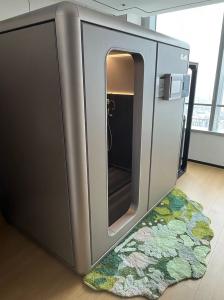China CE Sitting Hyperbaric Oxygen Machine Gym Hyperbaric Chamber Wound Care wholesale
