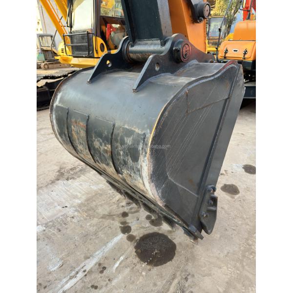 Selling 90% of new and second-hand Hyundai 220 excavators, old excavators, and old hook machines at a low price