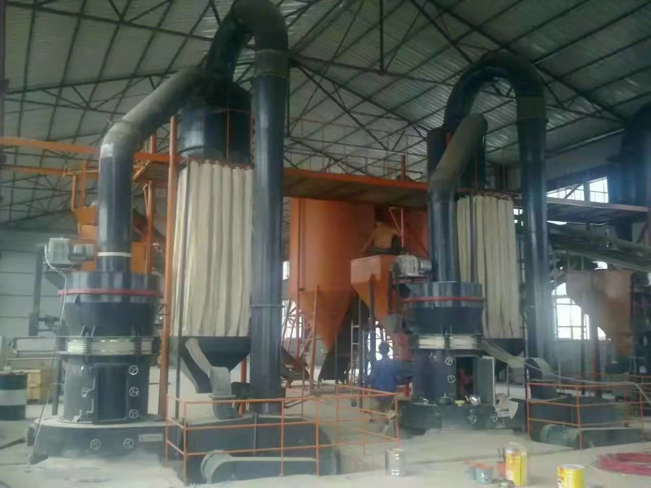 Mini 4r Vertical Slag Pulverizer Grinding Raymond Mill Machine For Gypsum Powder