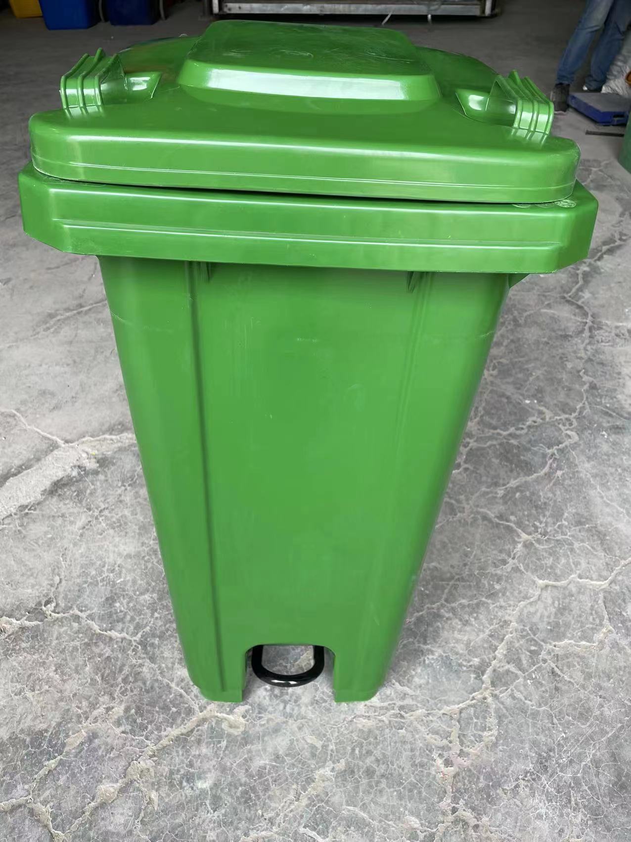 Public Garbage Park Street Recycling Waste 150 Gallon Rollout Auto Sealing Outdoor Wheeled Trash Can Bins