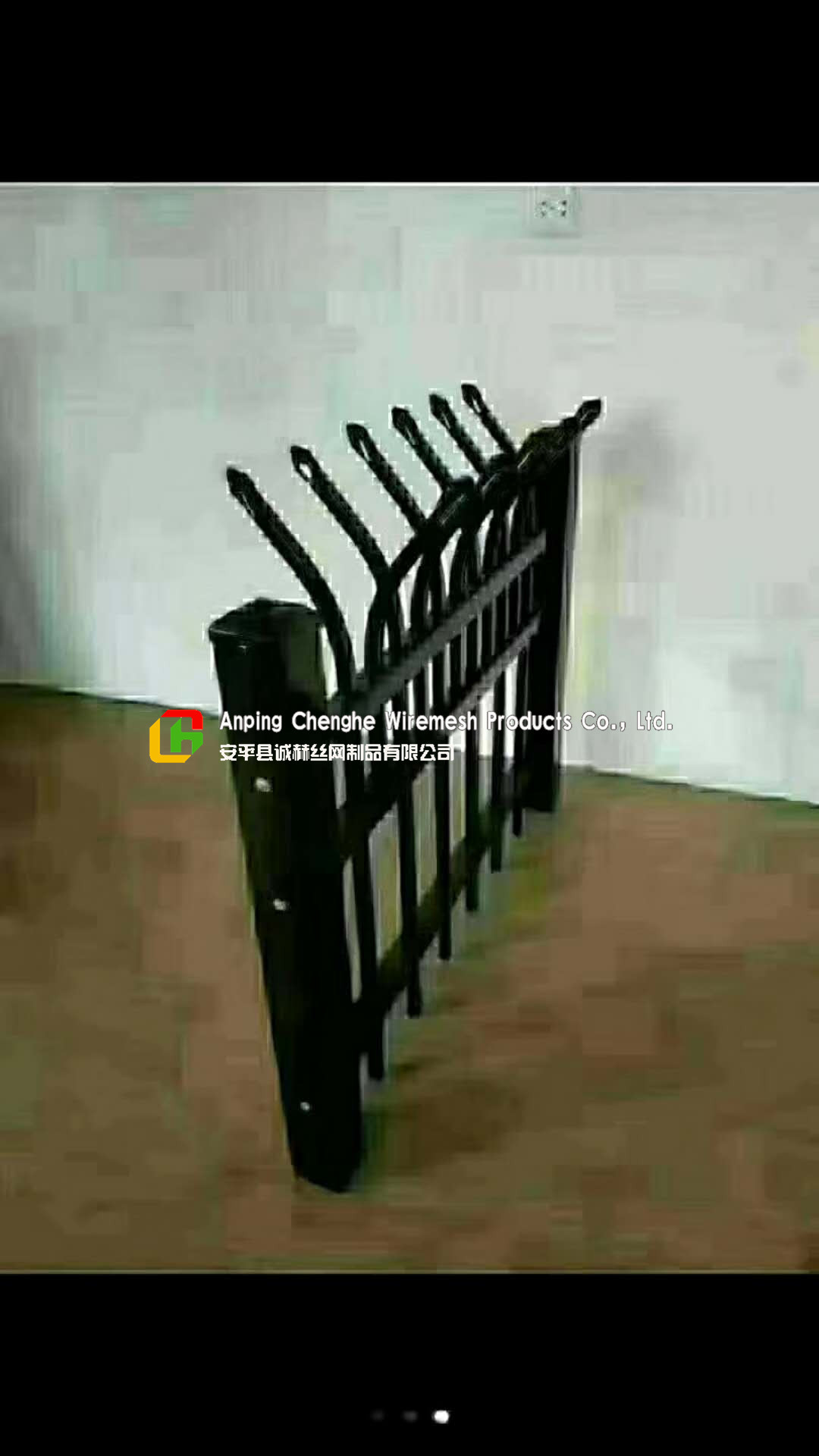 White Safety Wire Mesh Fence / Railing Beautiful Folded Mesh For Garden