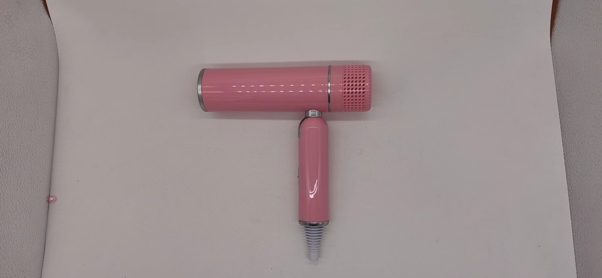 Powerful 1600 Watt Hair Dryer Foldable With Styling Nozzle Diffuser